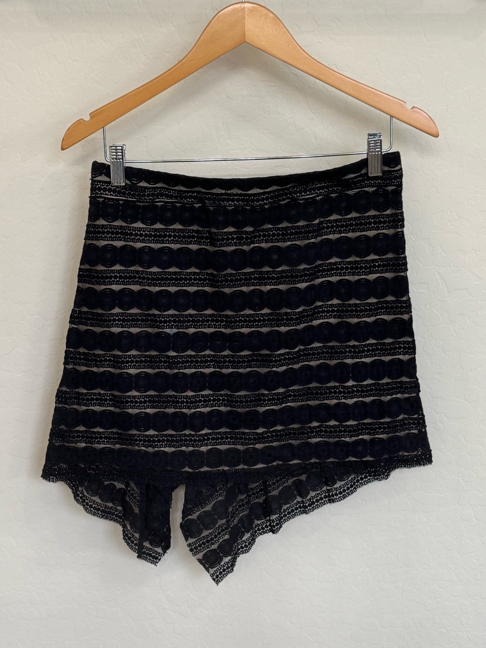 NWT Max Edition Petite Black Lace Asymmetric Hanky Hem Mini Skirt Size SP - Picture 5 of 5